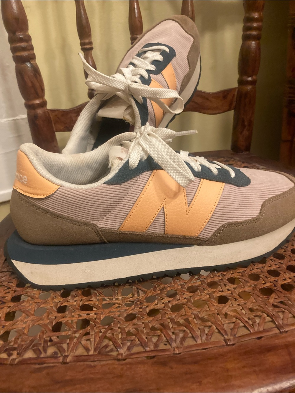 New Balance Women's Beige, Peach & Navy Retro Runner Sneakers